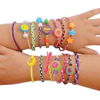 Friendship-Bracelets-1004393